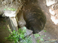 Entdeckung einer Zisterne der Burg Stein im Sommer 2004