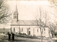 Wallfahrtskirche auf dem Hülfensberg mit Patres, 1891